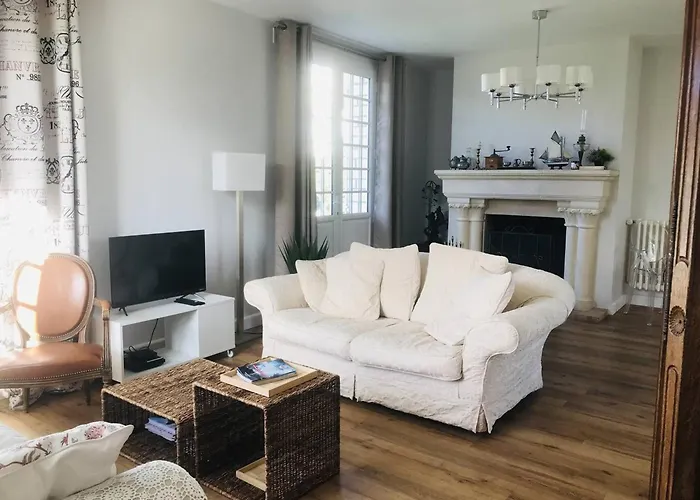 Maison Familiale, A 250m, Calme, Jardin, Terrasse, Wifi - Fr-1-465-75 度假居