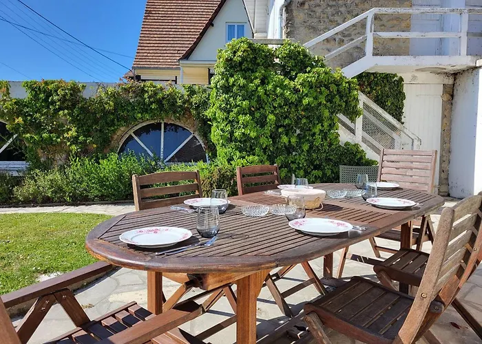 度假居 Maison Familiale, A 250m, Calme, Jardin, Terrasse, Wifi - Fr-1-465-75 玛维尔弗朗斯维尔