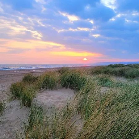 Maison Familiale, A 250m, Calme, Jardin, Terrasse, Wifi - Fr-1-465-75 Merville-Franceville-Plage